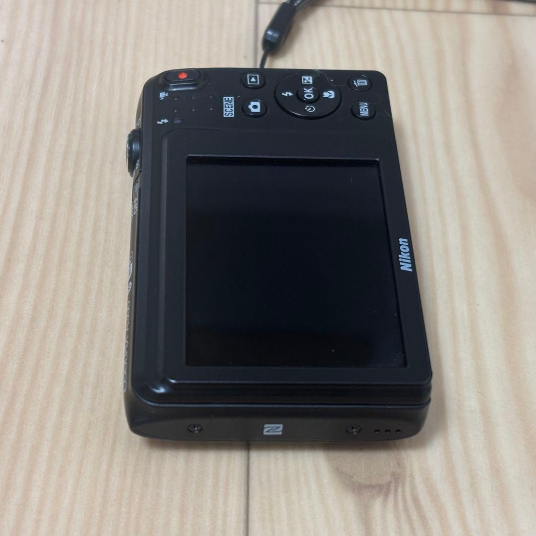 【美品】　Nikon Coolpix A300 ブラック デジカメ 訳あり