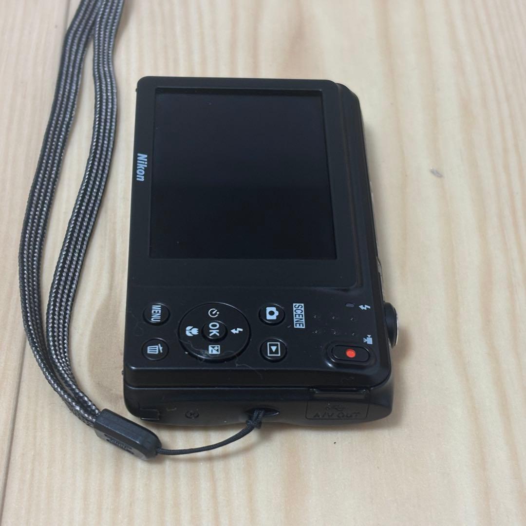 【美品】　Nikon Coolpix A300 ブラック デジカメ 訳あり