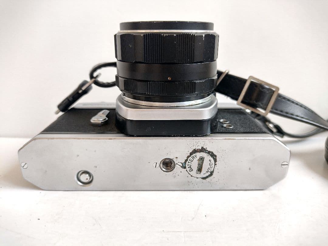 128【匿名配送】 ペンタックス SP 一眼レフ フィルムカメラ レトロ