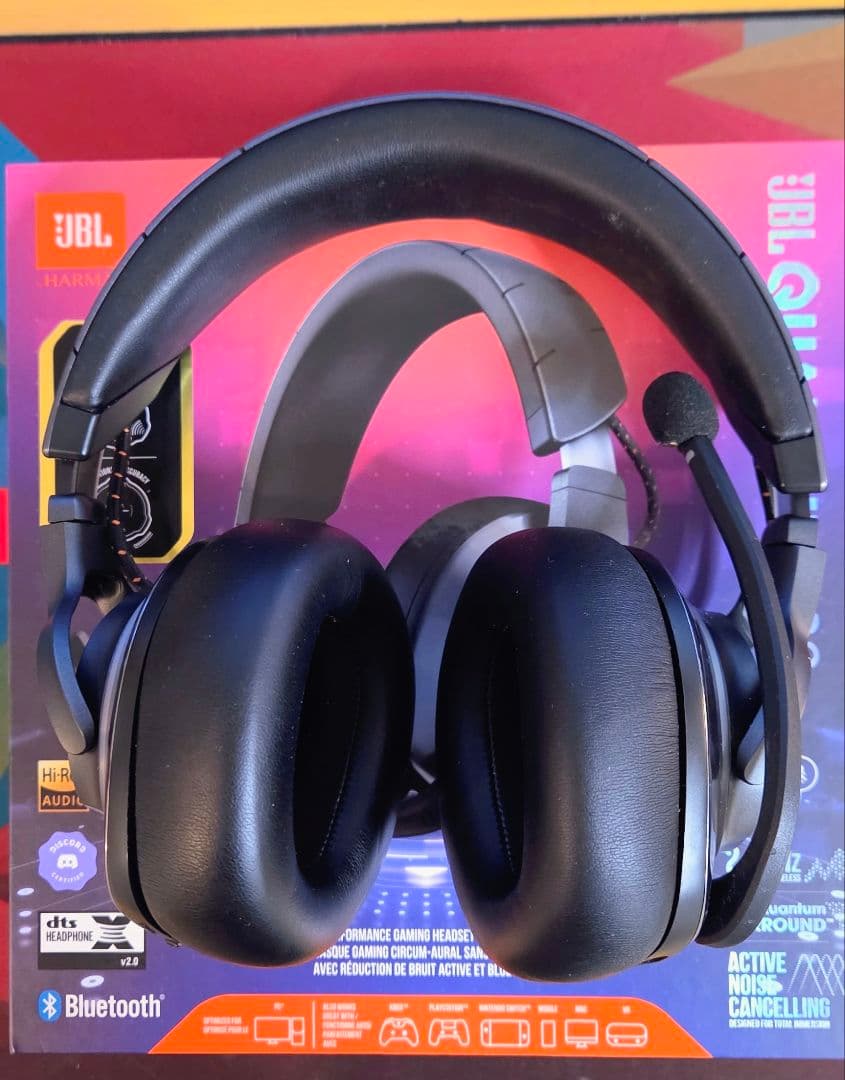 JBL Quantum 800 ゲーミングヘッドセット