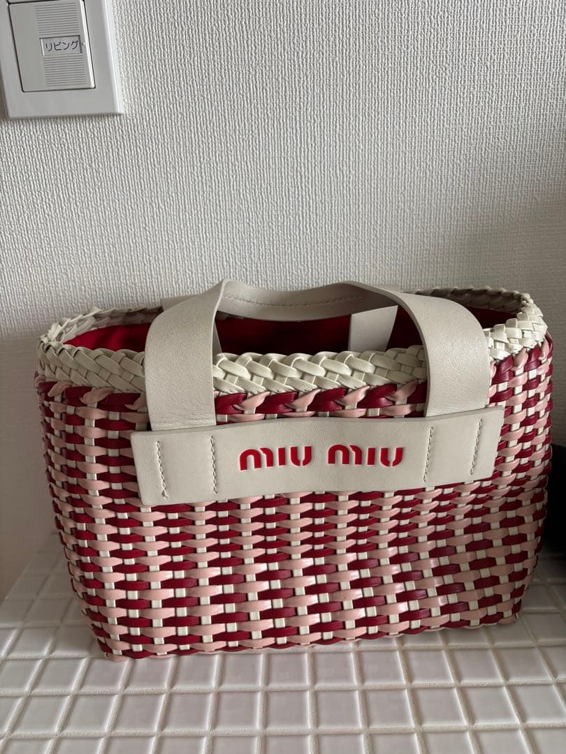 miumiu カバン