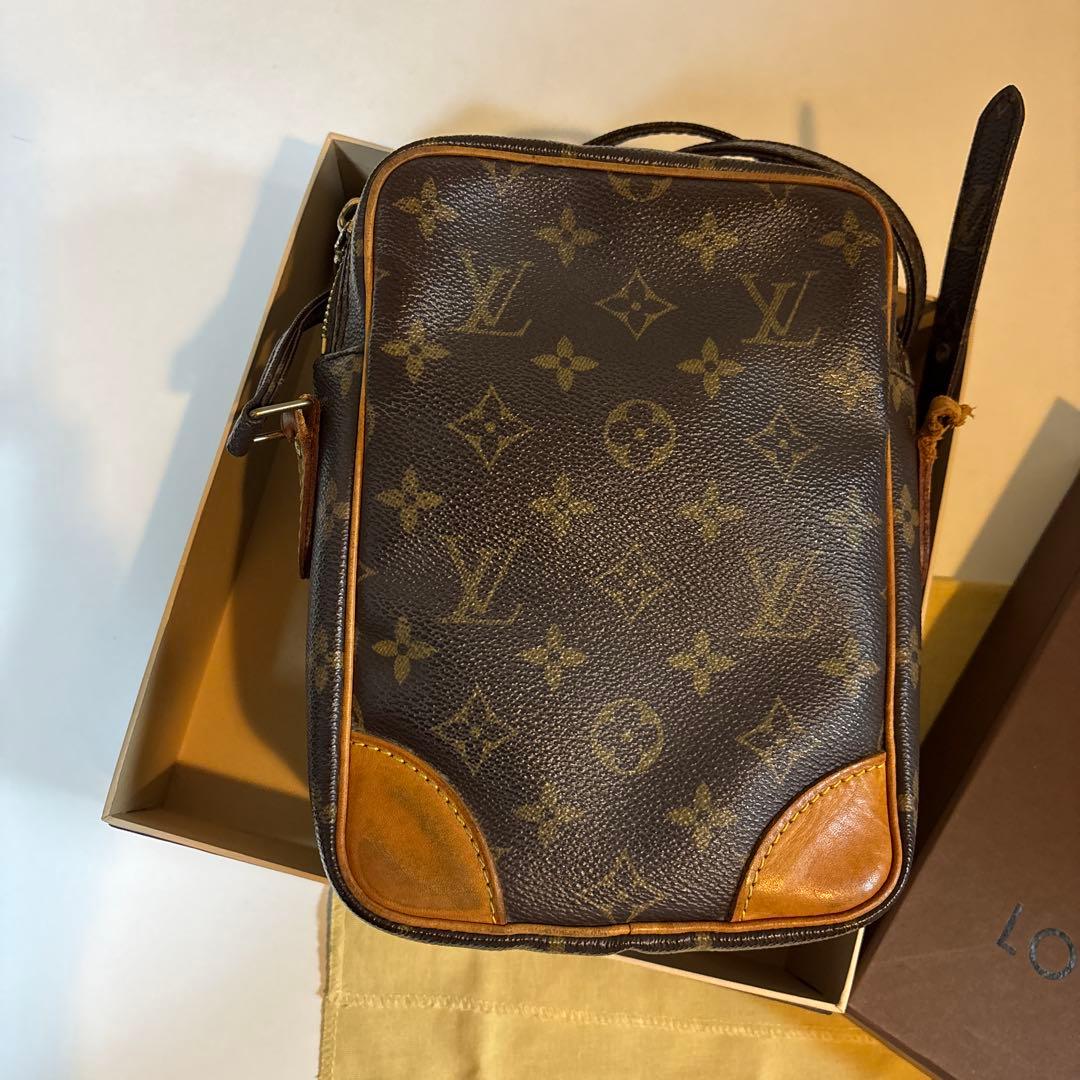 ルイヴィトンアマゾン