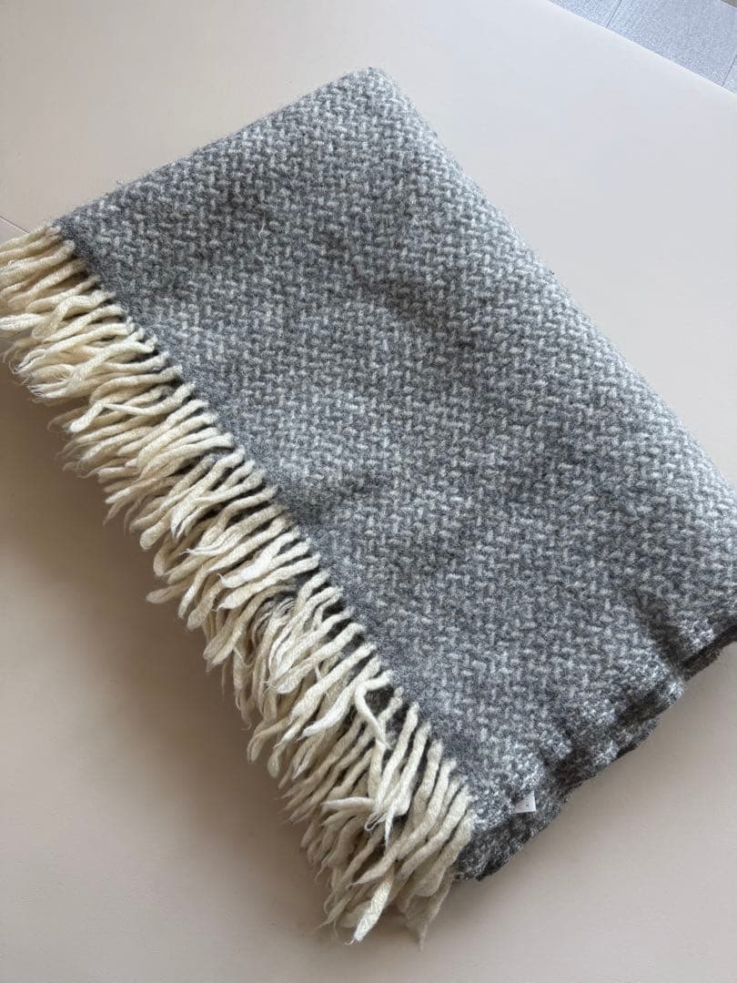 KLIPPAN スローケット ブランケット ポルカ グレー