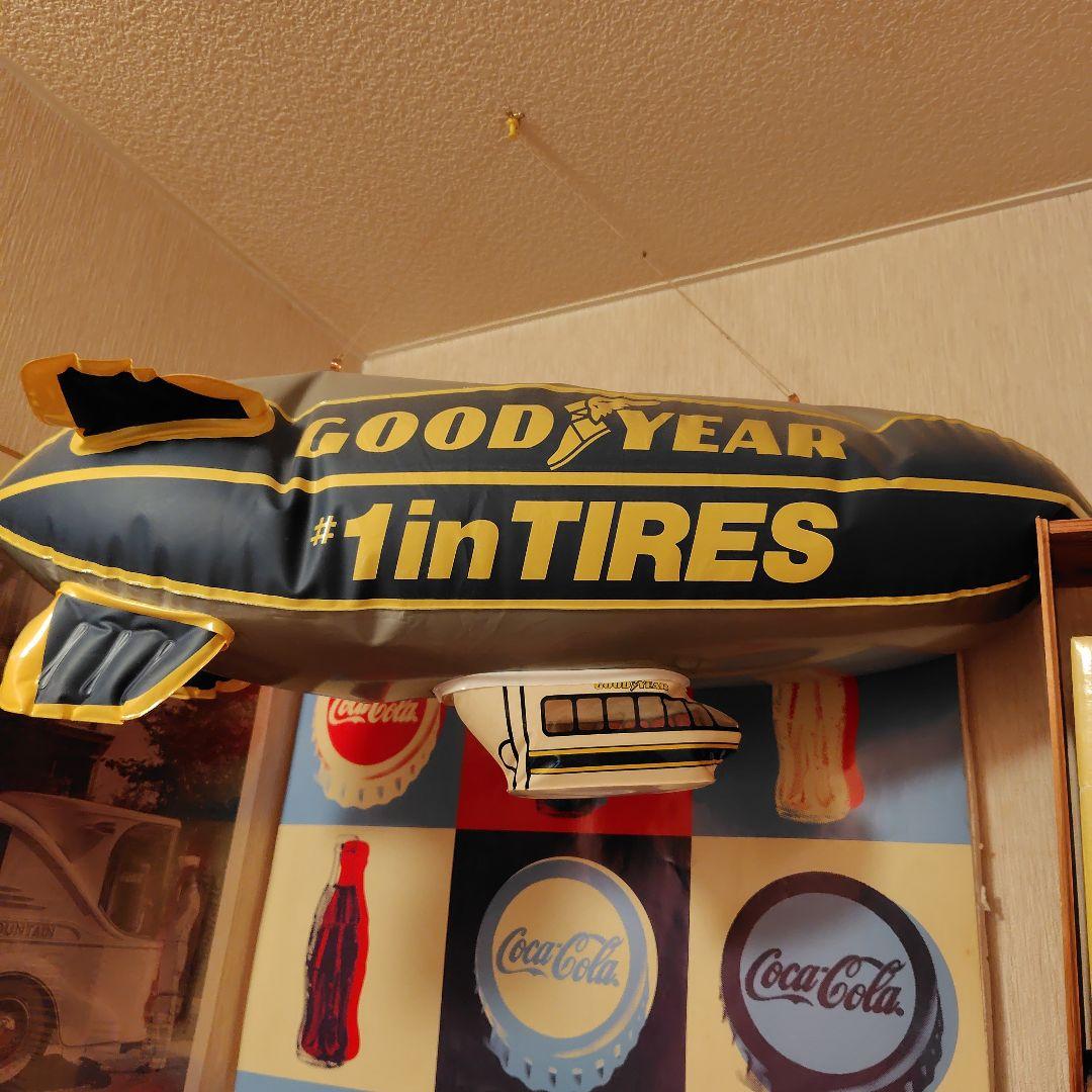 GOOD YEAR 飛行船型装飾品