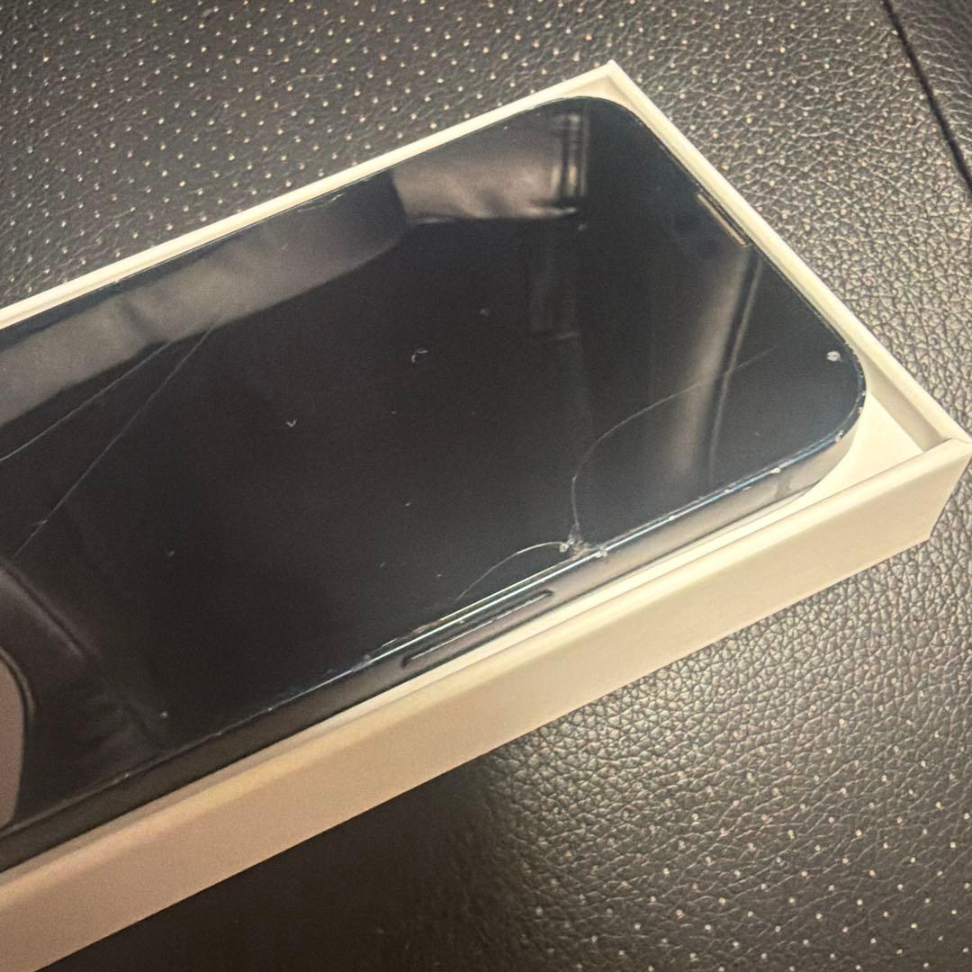 iPhone 13 128GB ミッドナイト 本体　SIMフリー　ジャンク品