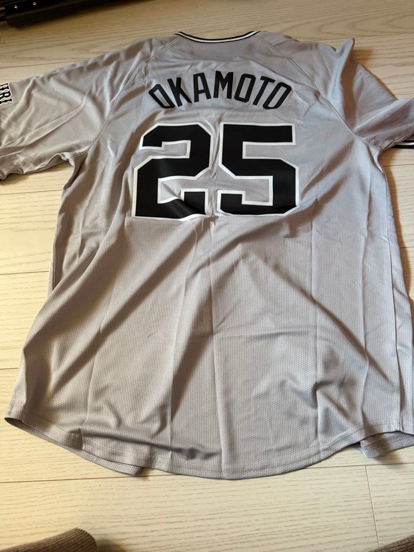 専用読売巨人　2024ティファニーコラボレプリカユニフォーム　ナイキ　岡本和真