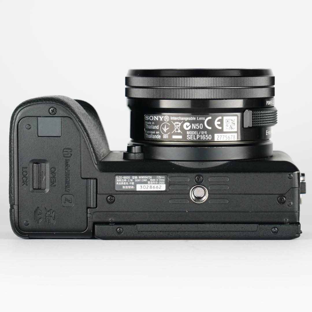 α6400より2倍長持ち&ブレない SONY α6600 ミラーレス