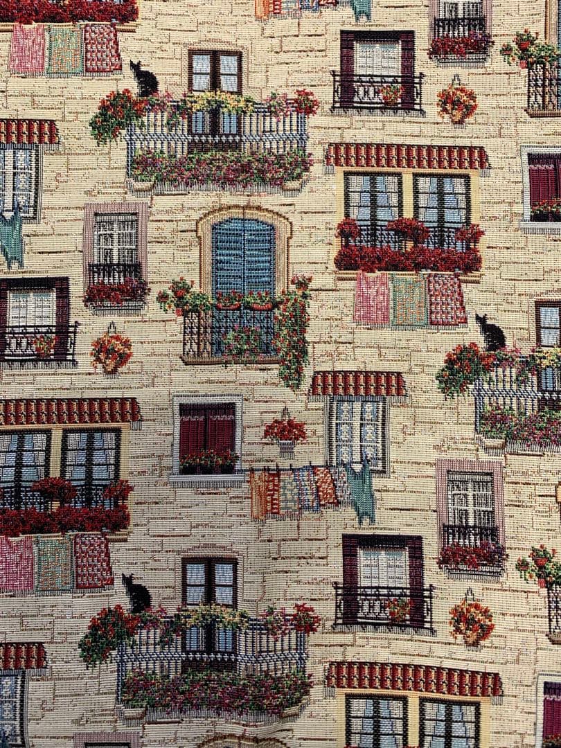 猫さんとお花畑　羊毛フェルト生地のバッグ