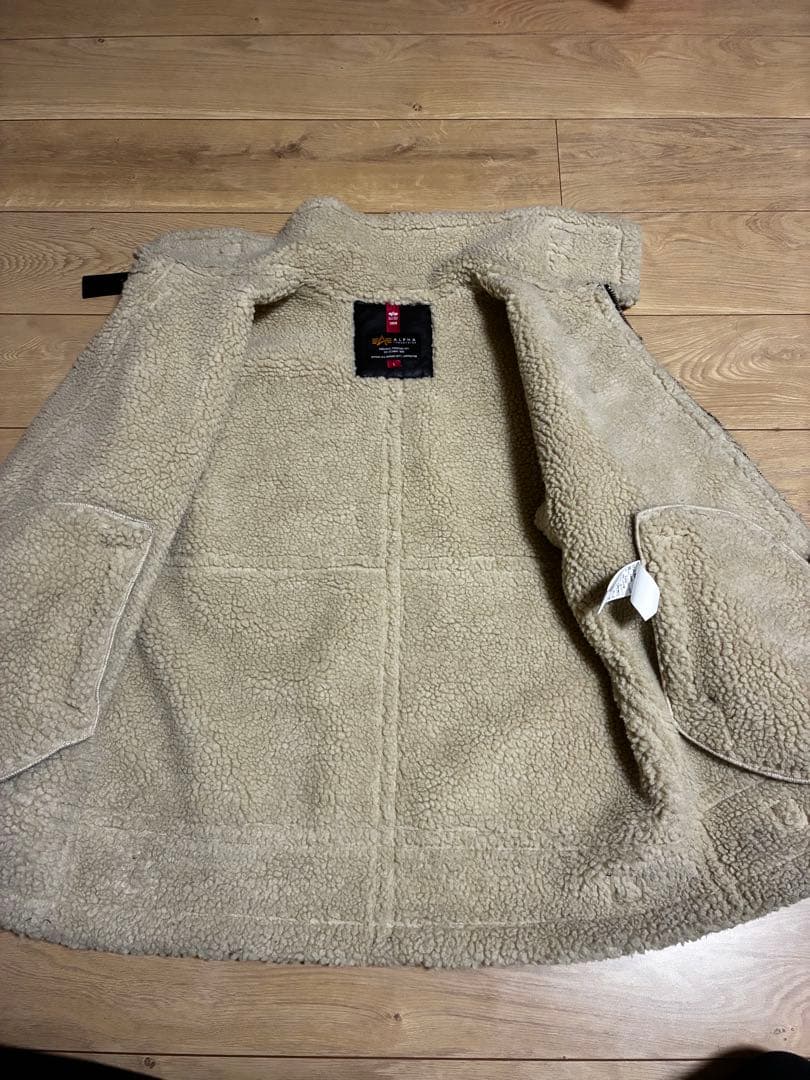 ALPHA INDUSTRIES B-3 フェイクムートンジャケット