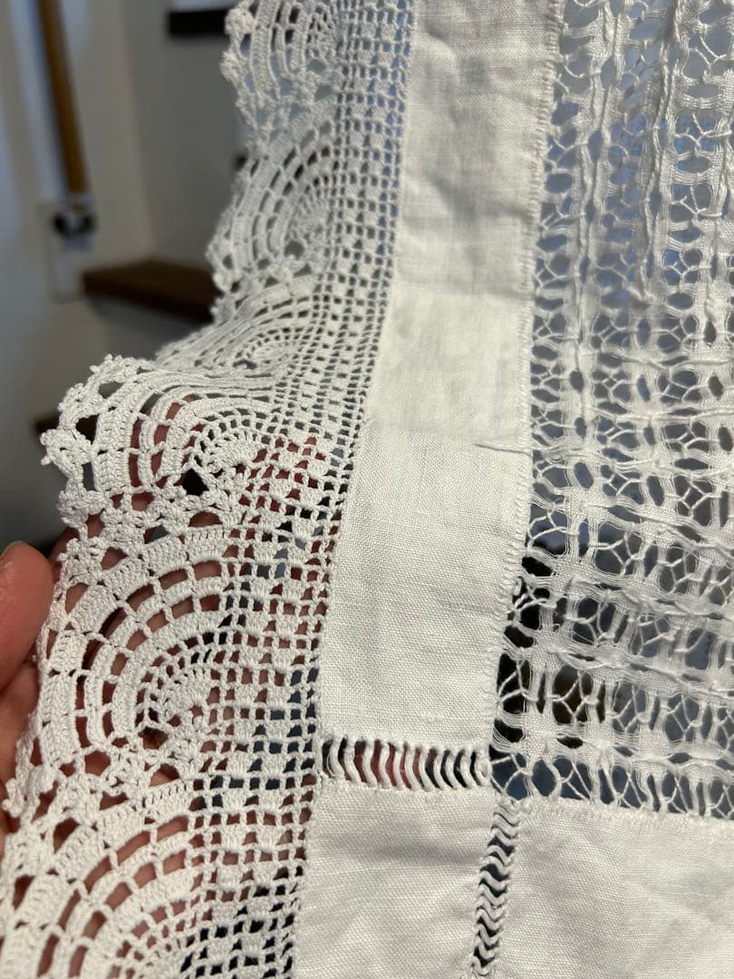 ヴィンテージ　刺繍レース　テーブルクロス　イギリス製