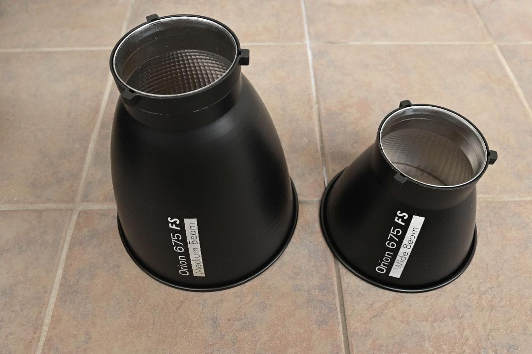 Prolycht Orion 675 FS フルスペクトルLEDライト+フレネル