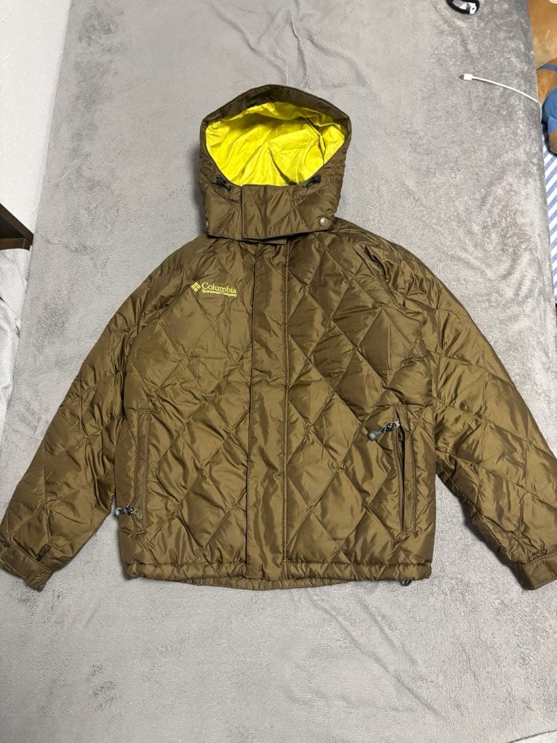 Columbia ダウンジャケット　キルティング　puffer ダイヤモンド