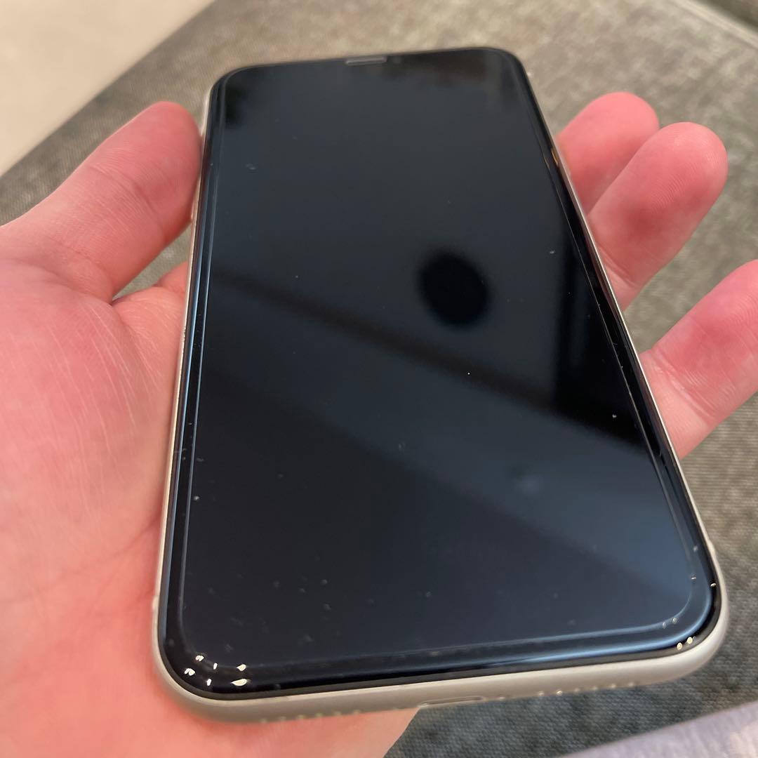 SIMフリー　iPhone 11 ホワイト 本体　128GB 美品