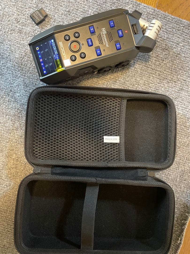 送料込み　ZOOM H6 Essential 美品