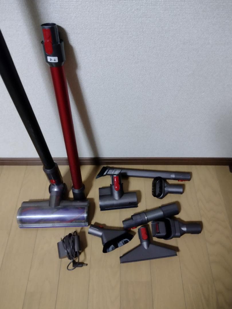 ダイソン★コードレス掃除機★V8★ＳV10★バッテリーの状態良好★2