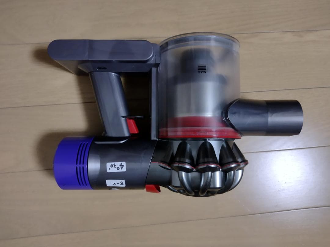 ダイソン★コードレス掃除機★V8★ＳV10★バッテリーの状態良好★2