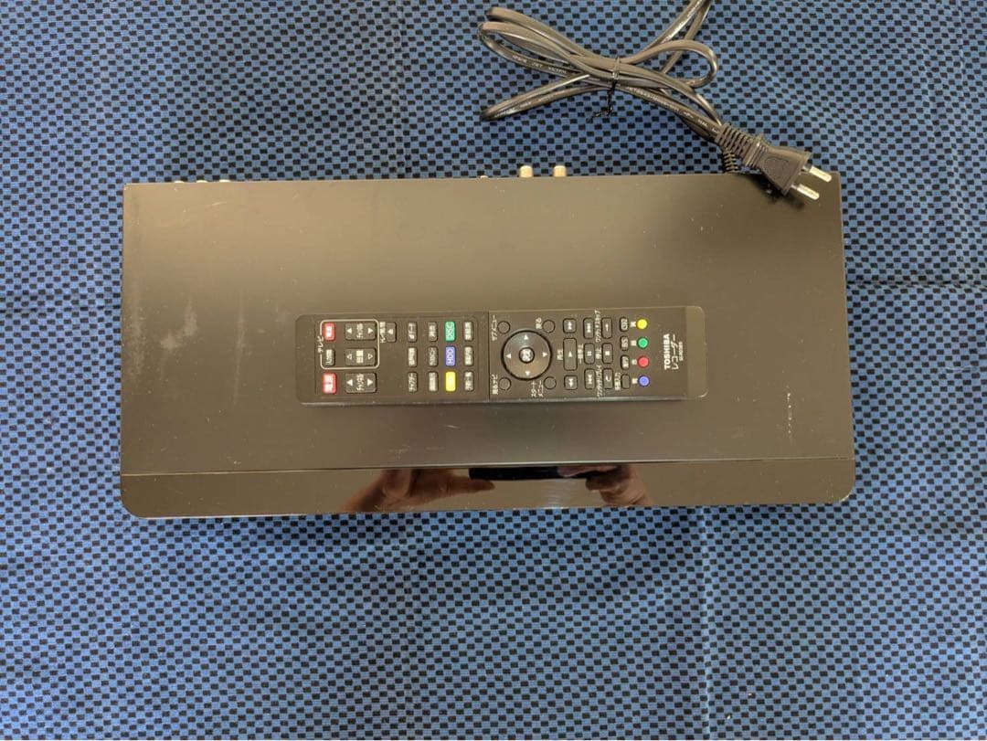 TOSHIBA ブラックブルーレイレコーダー