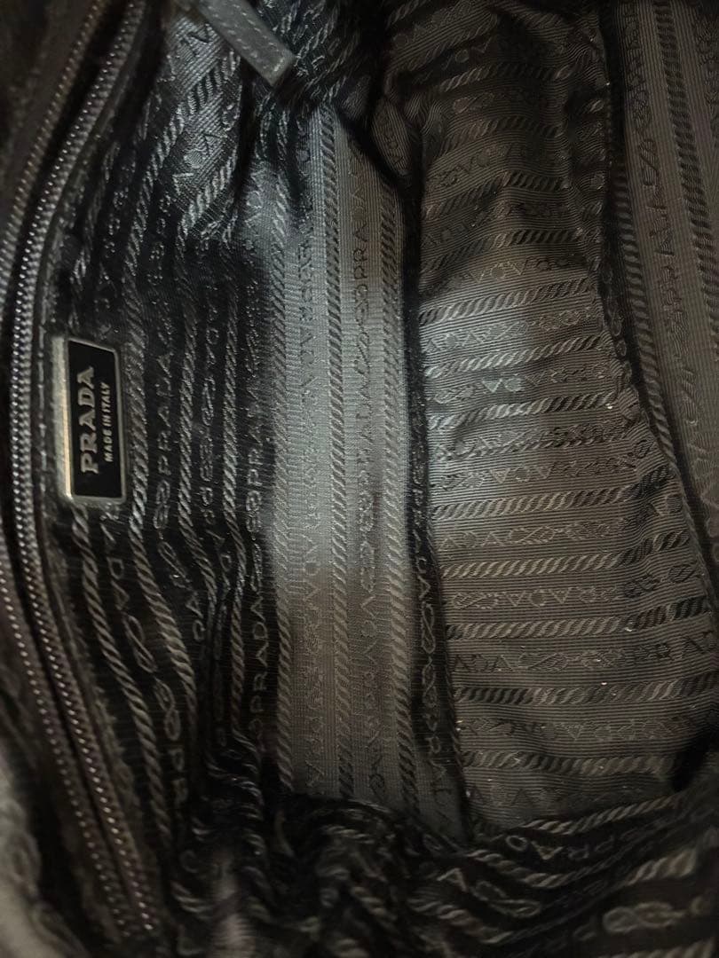 PRADA ブラック ショルダーバッグ　ジャンク