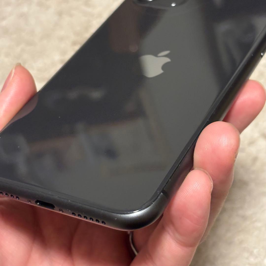 Apple iPhone 11 ブラック 本体 イヤフォン付き　256gb