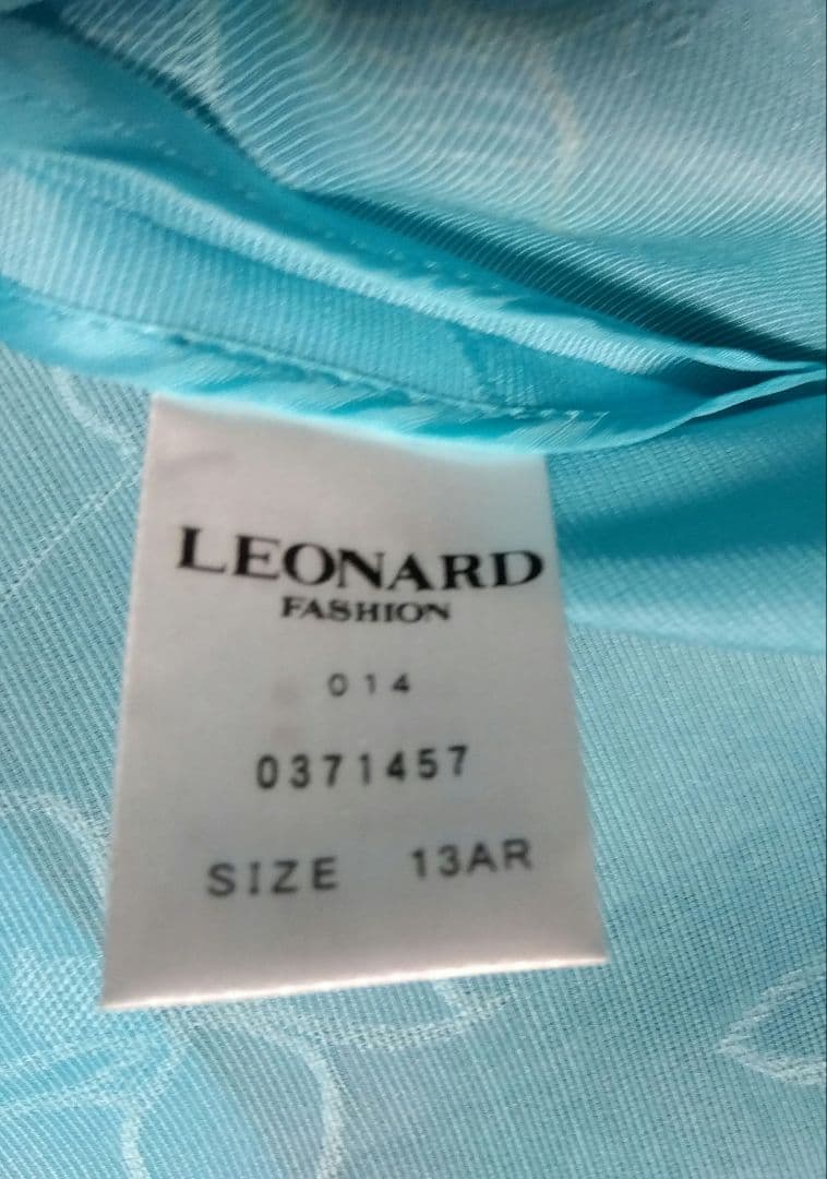 レオナールLEONARD 薄手ジャケット七分袖　春夏物タグ付き