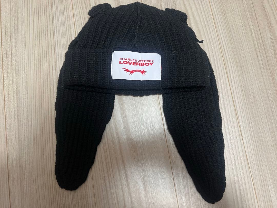 【CHARLES JEFFREY LOVERBOY】 うさみみビーニー　ニット帽