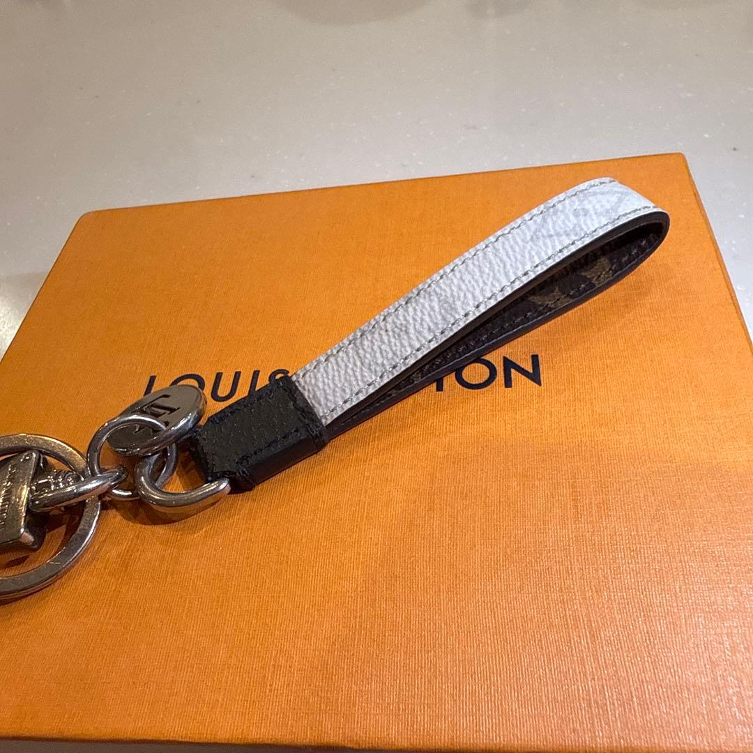 LOUIS VUITTON ポルト クレ・ドラゴンヌ モノグラム　キーホルダー