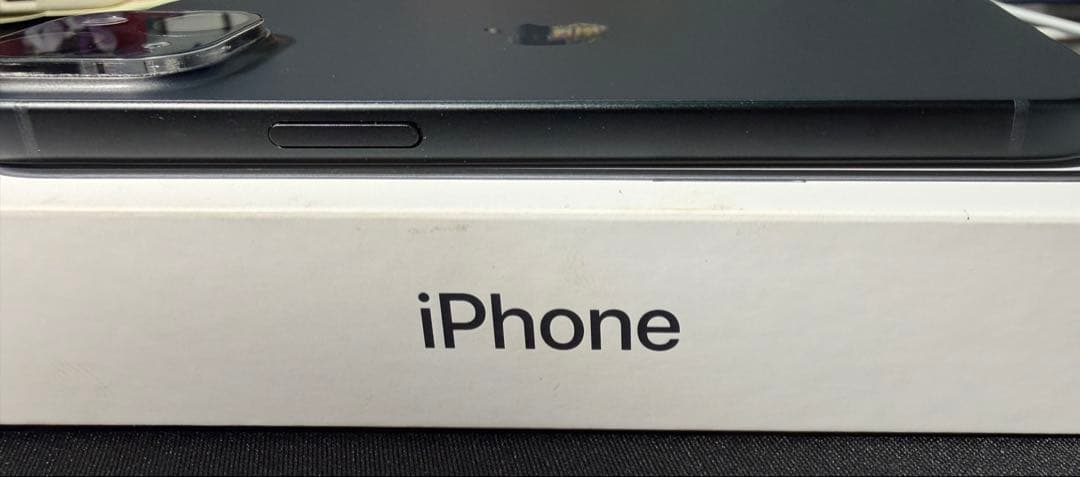 海外版 iPhone15 SIMフリー 256GB ブラック