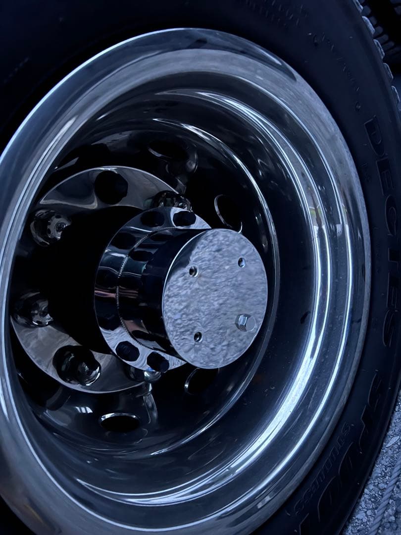 【クオン12穴専用】ブラケットカバー