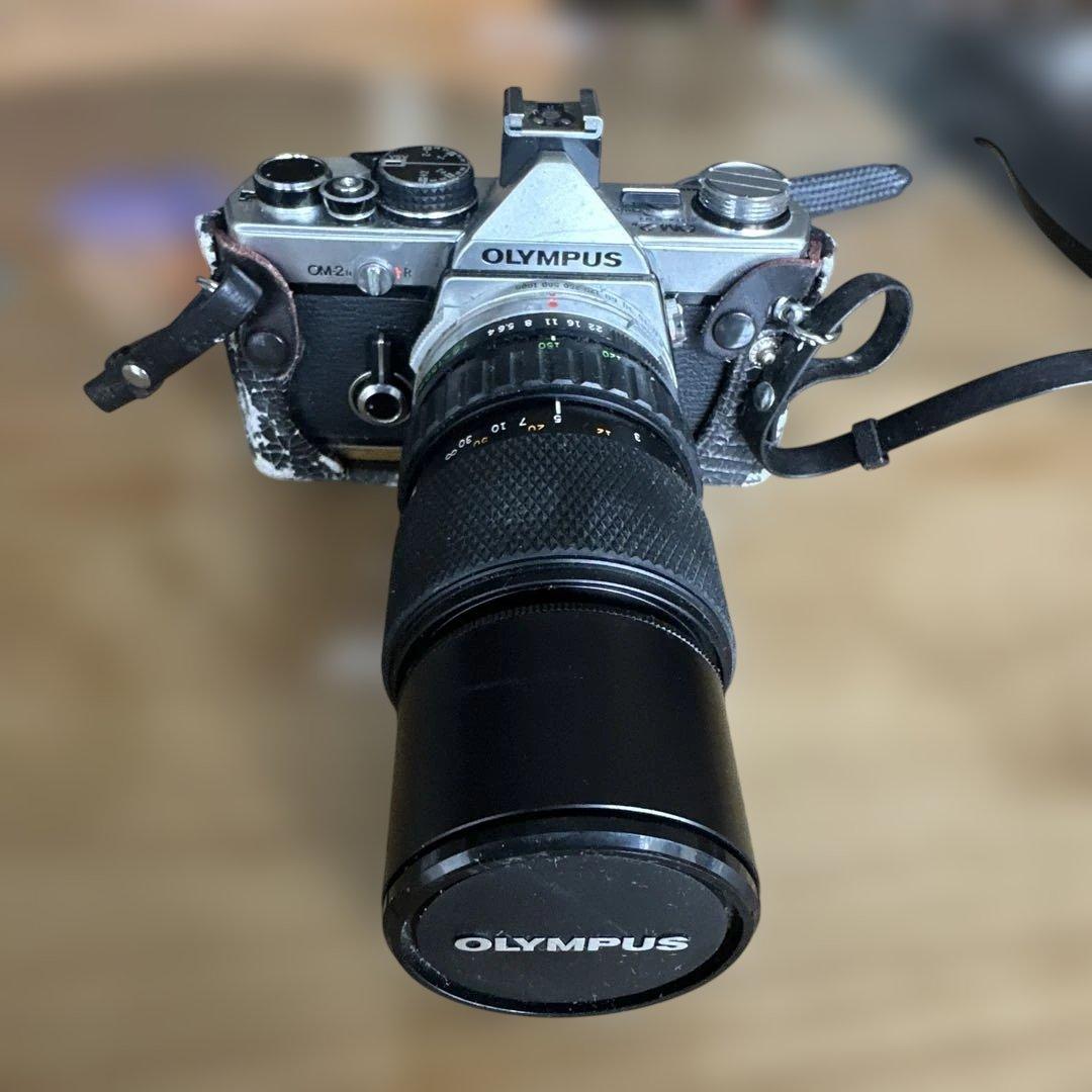 OLYMPUS OM-2 、Canon AV-1、Olympusケース付き