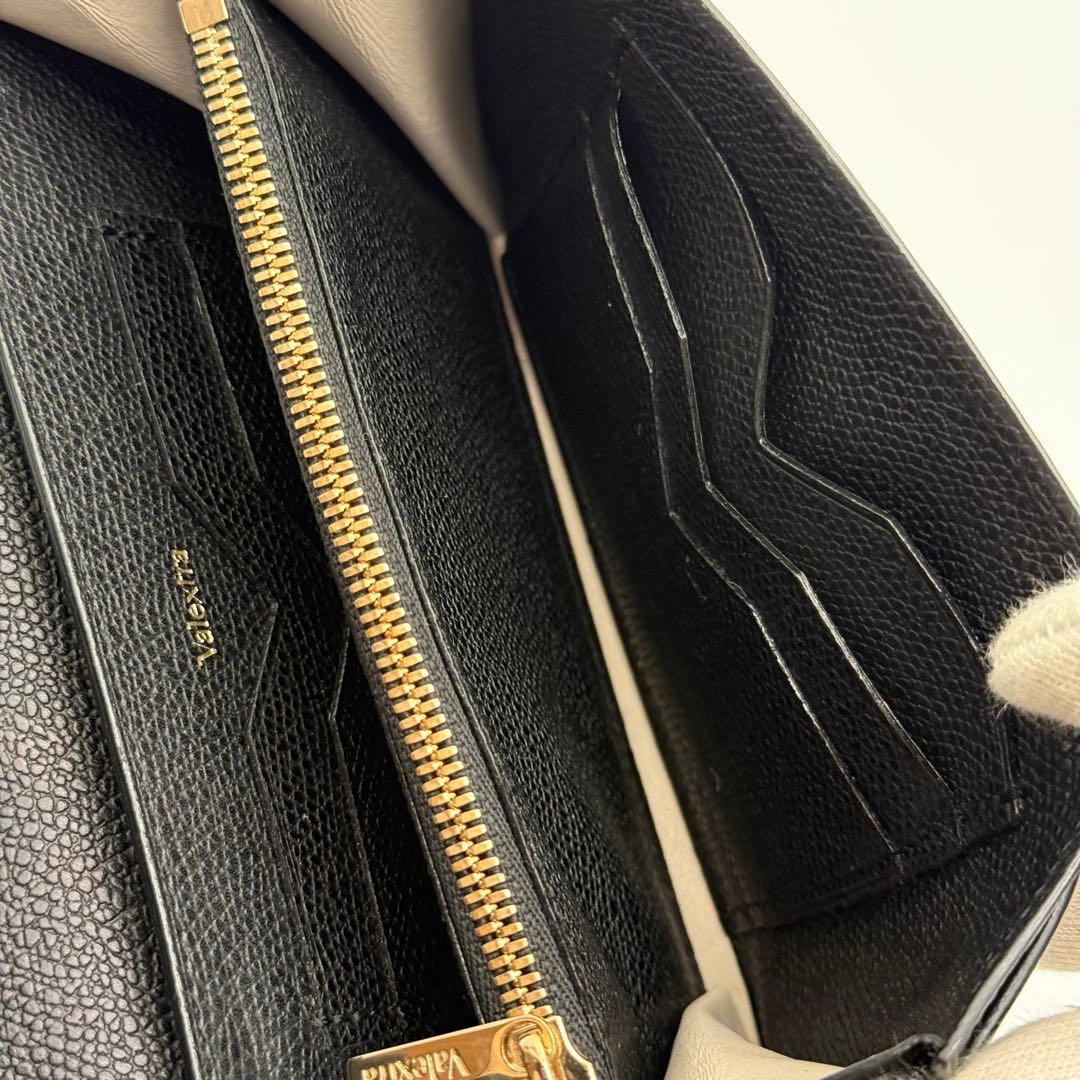 ヴァレクストラ イジィデ レザー ミディアム 財布 ウォレット ブラック 黒