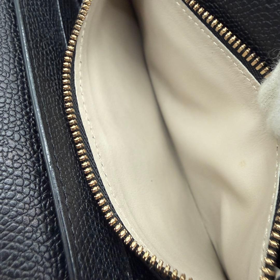 ヴァレクストラ イジィデ レザー ミディアム 財布 ウォレット ブラック 黒