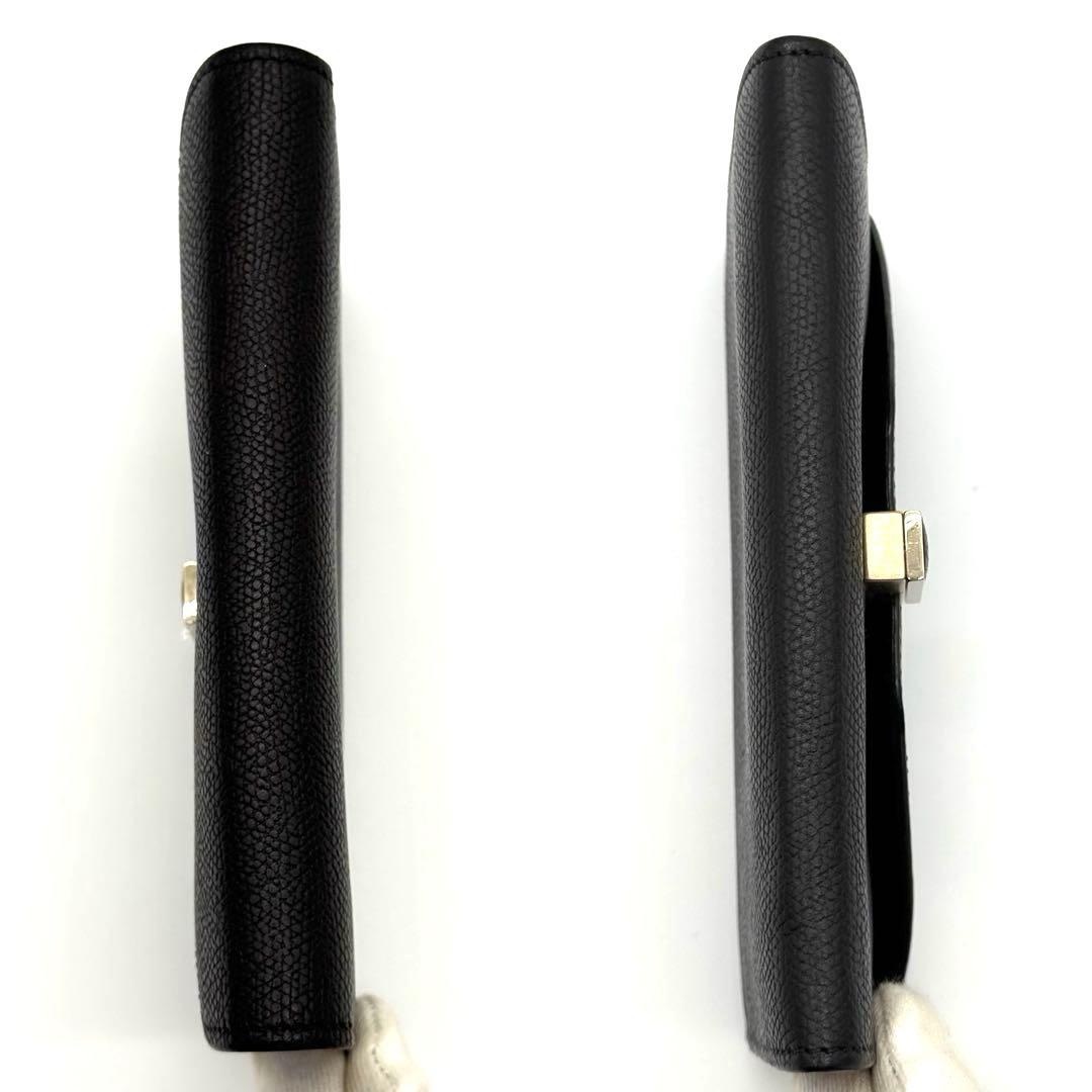 ヴァレクストラ イジィデ レザー ミディアム 財布 ウォレット ブラック 黒