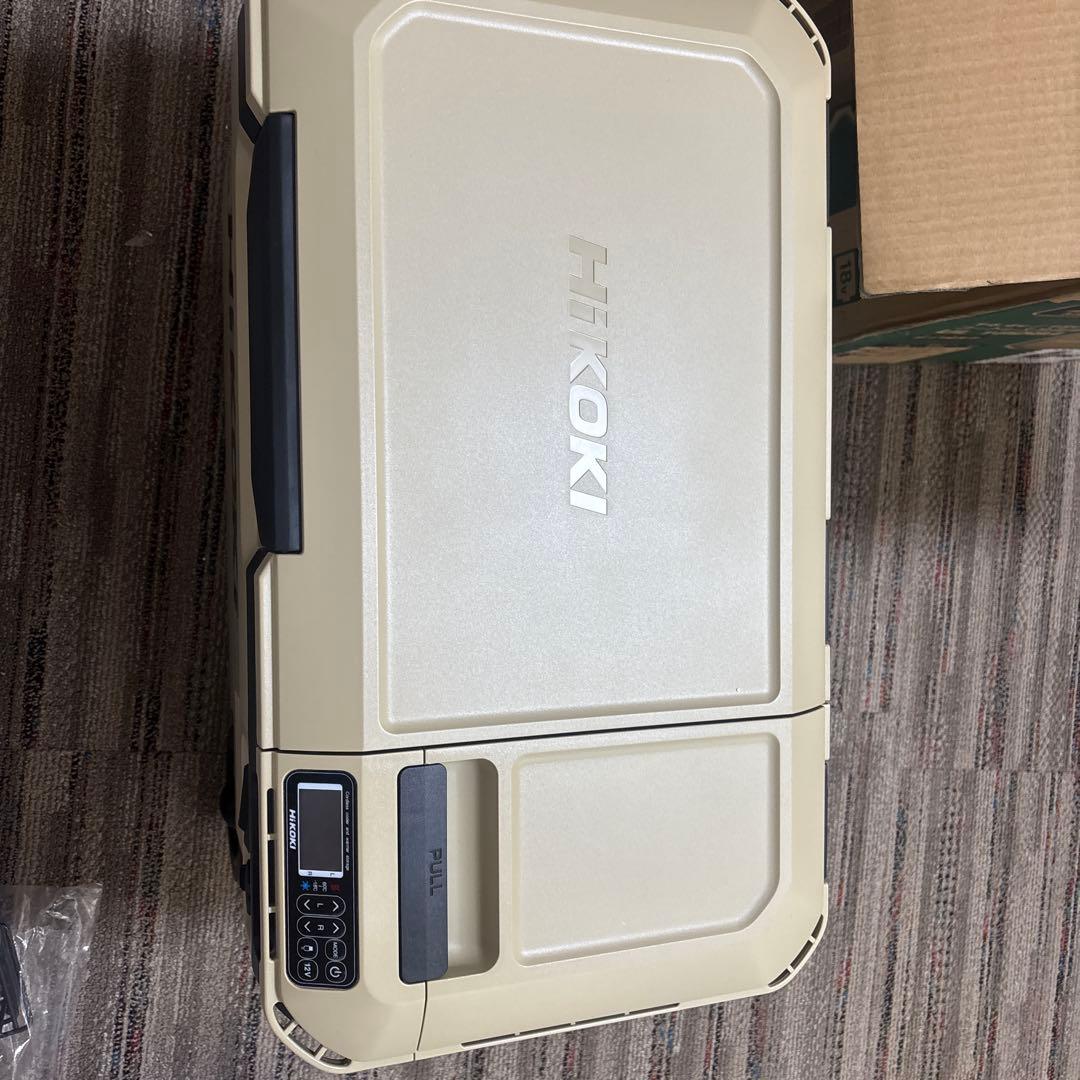 未使用展示品　ハイコーキ　コードレス冷温庫UL18DBA バッテリーなし
