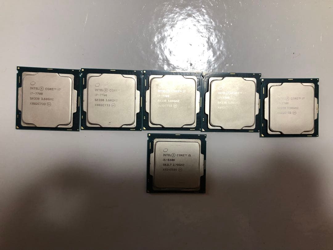Intel Core i7-7700/i5-6400 セット確認済みです。