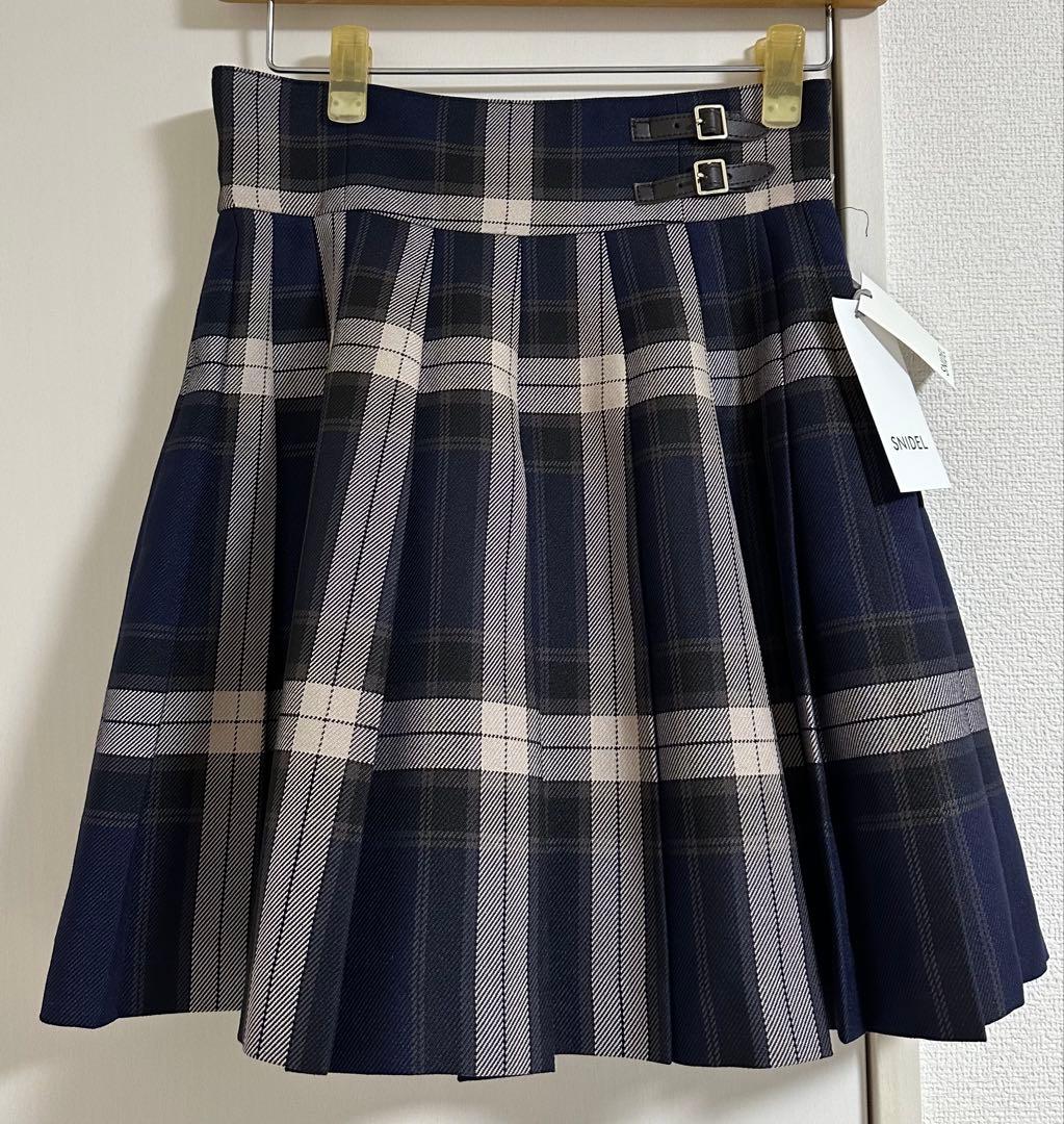 新品未使用タグ付きスナイデルミニスカート