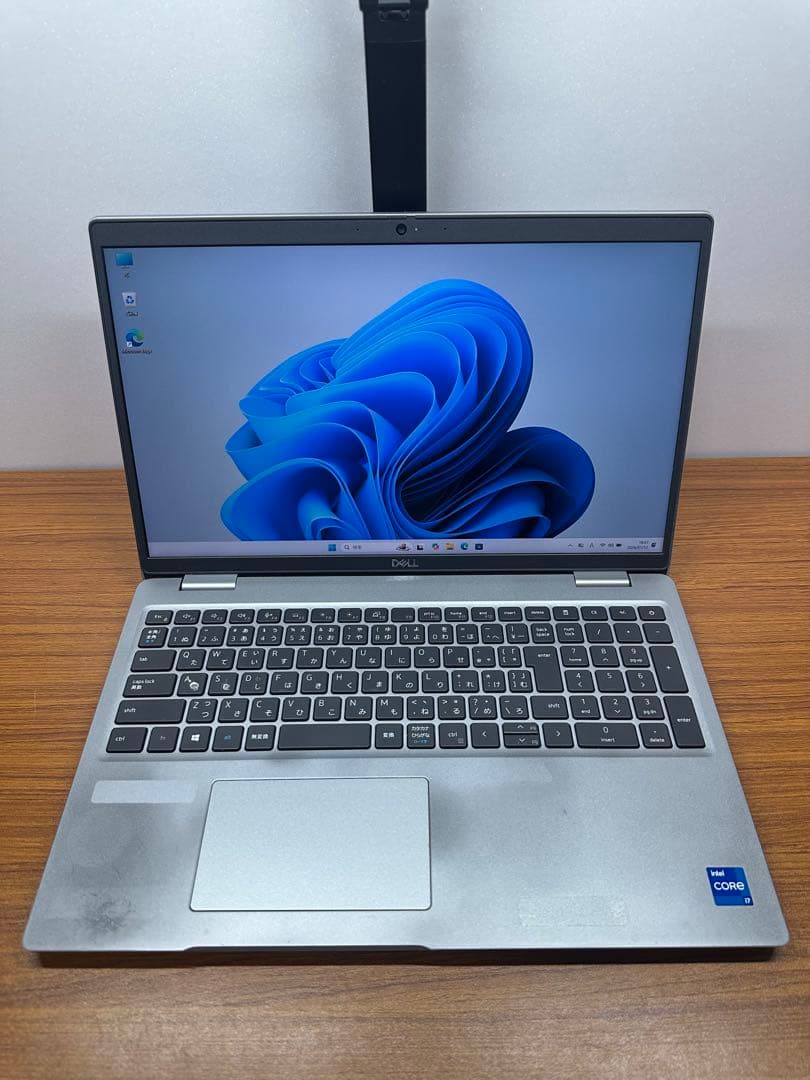 Windowsノート本体 Dell Latitude 5520 i7-1165G7 8Gb 256Gb