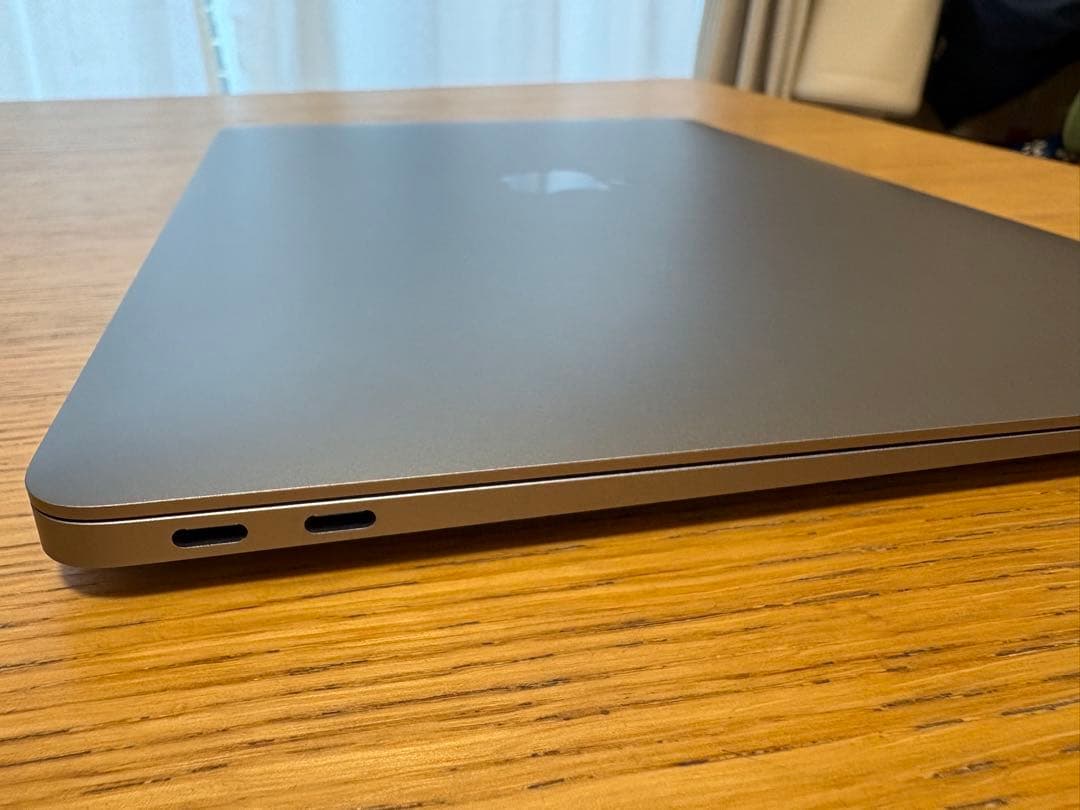 M1 Apple MacBook Air本体 8GM 256GB