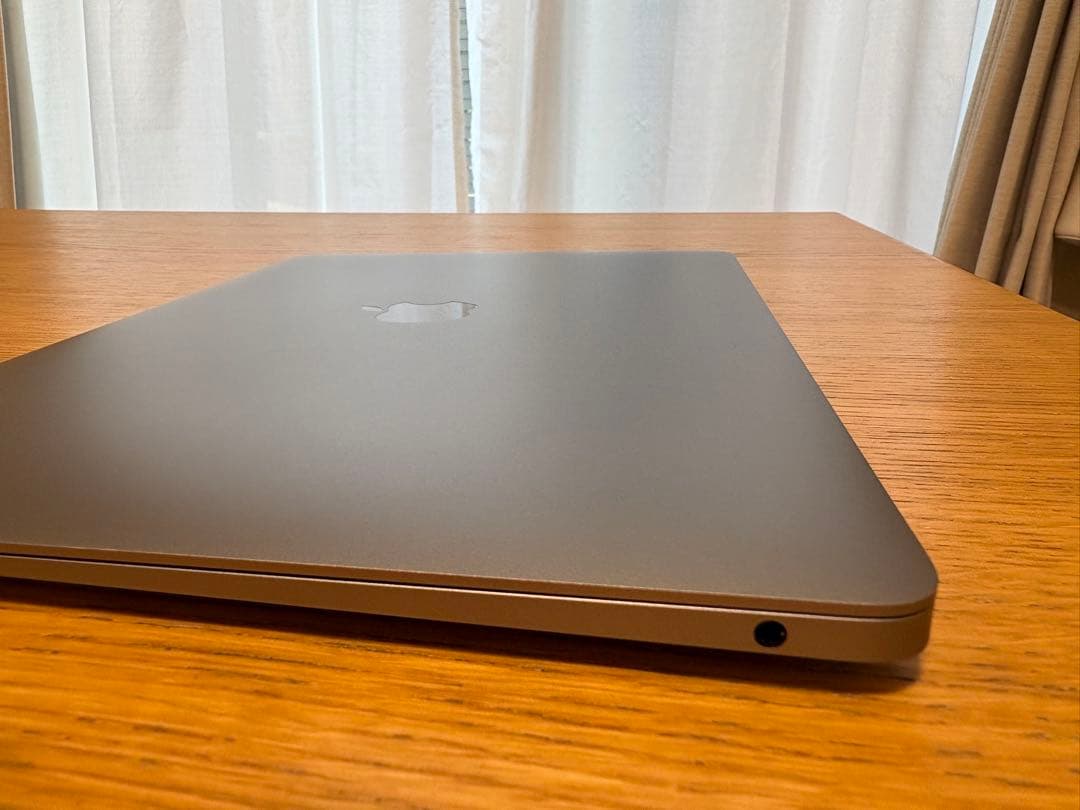 M1 Apple MacBook Air本体 8GM 256GB