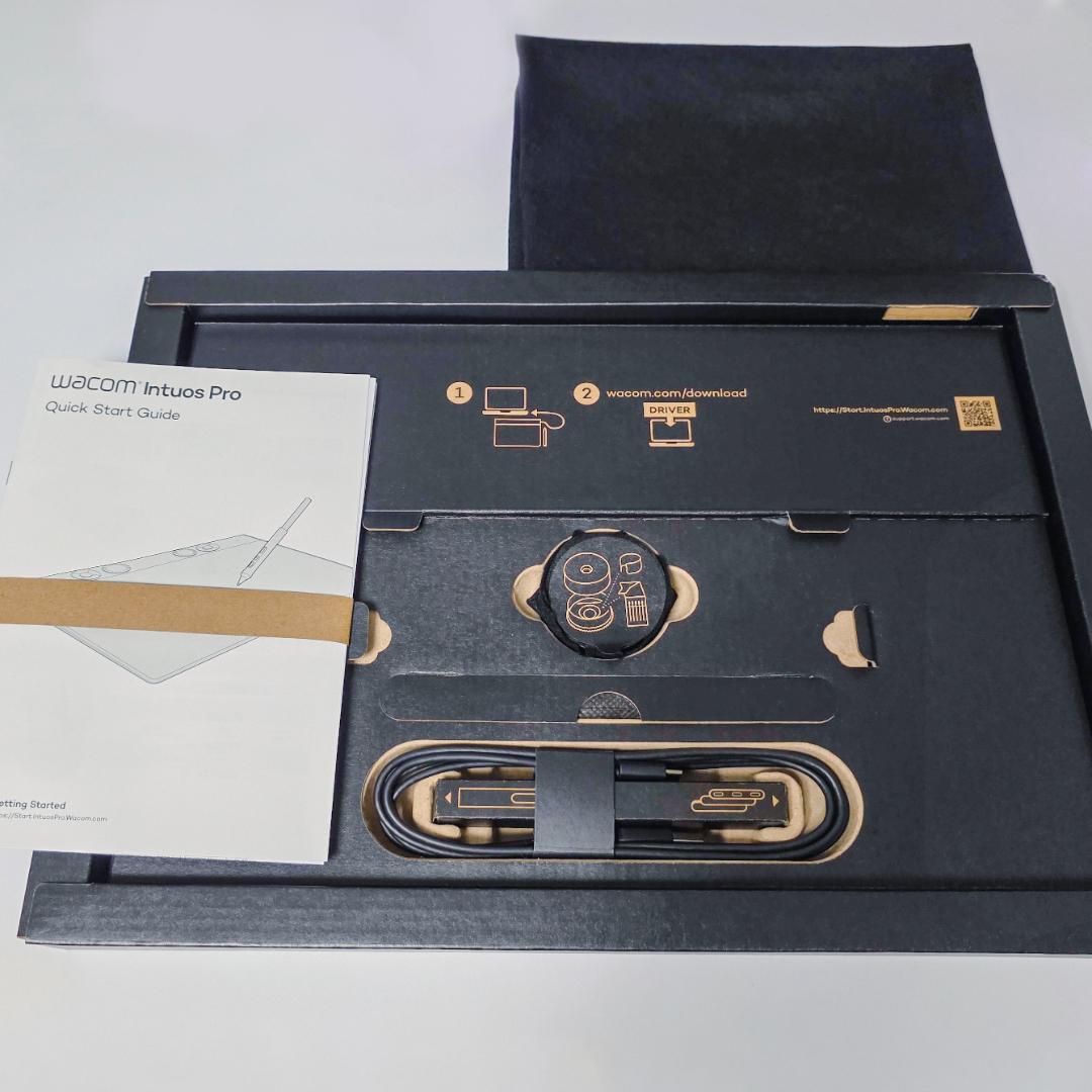 美品 Intuos Pro large (PTK870K0C) TABMATE2