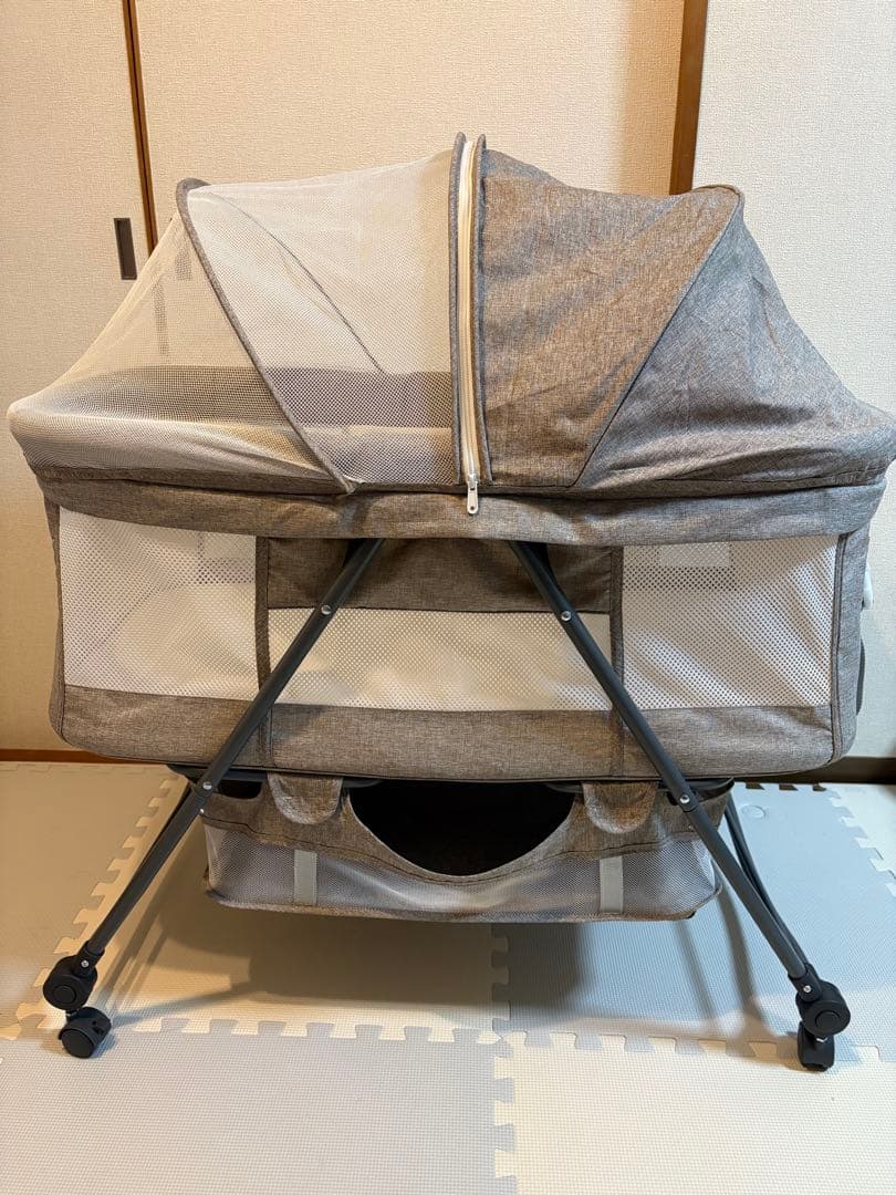 au様！専用！折りたたみ式ベビーベッド