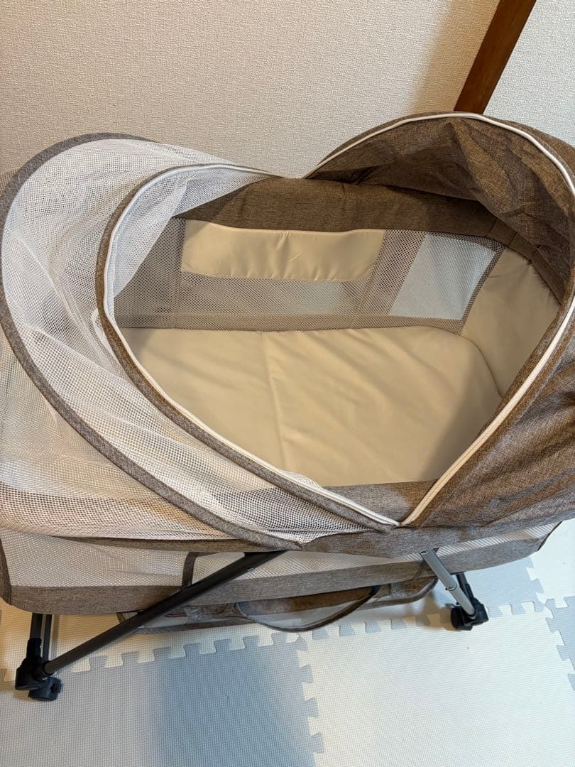 au様！専用！折りたたみ式ベビーベッド