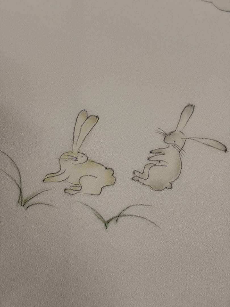 SALE 長襦袢　正絹　精華　手描き　うさぎ柄　クリーム色　新品未仕立て品