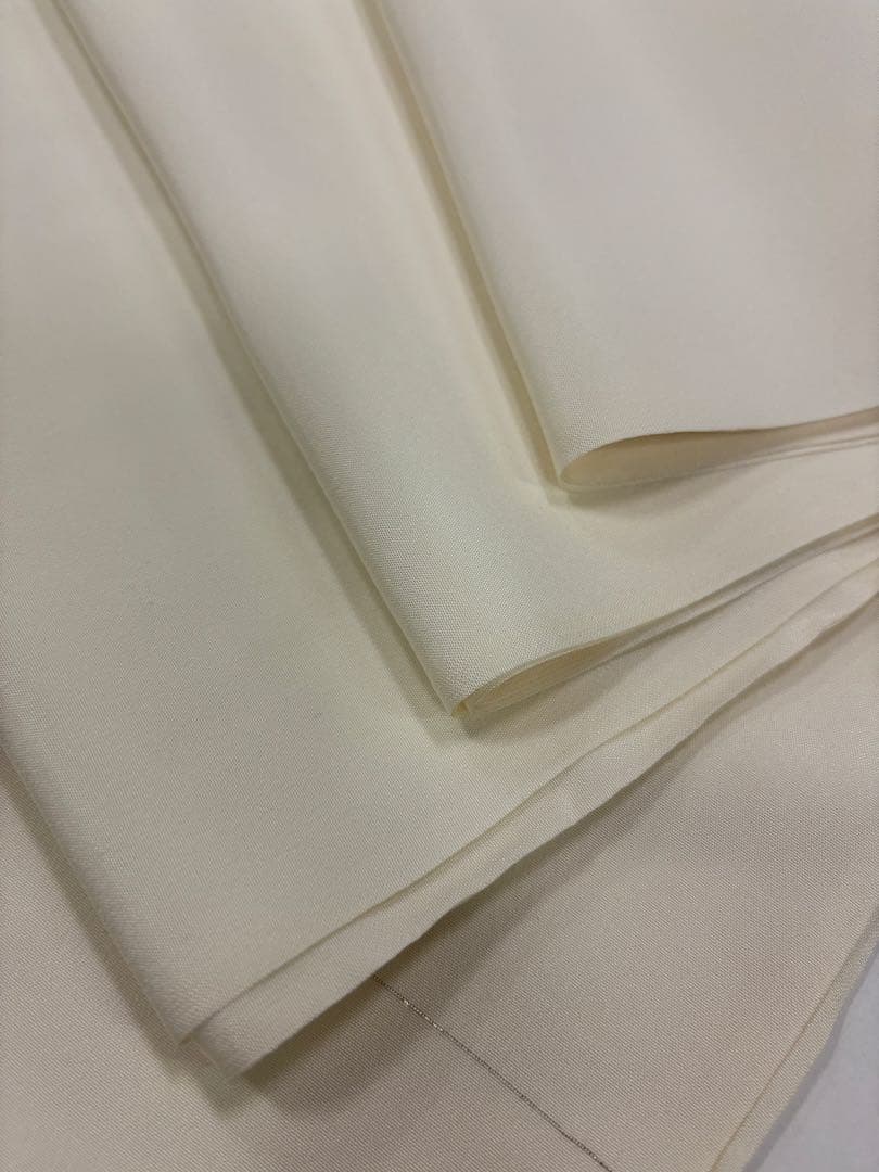 SALE 長襦袢　正絹　精華　手描き　うさぎ柄　クリーム色　新品未仕立て品