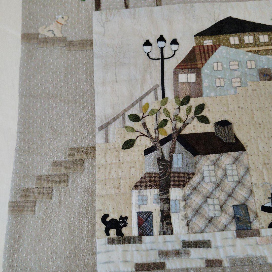 ハウスのパッチワークタペストリー 【74】 ミステリーキルト④