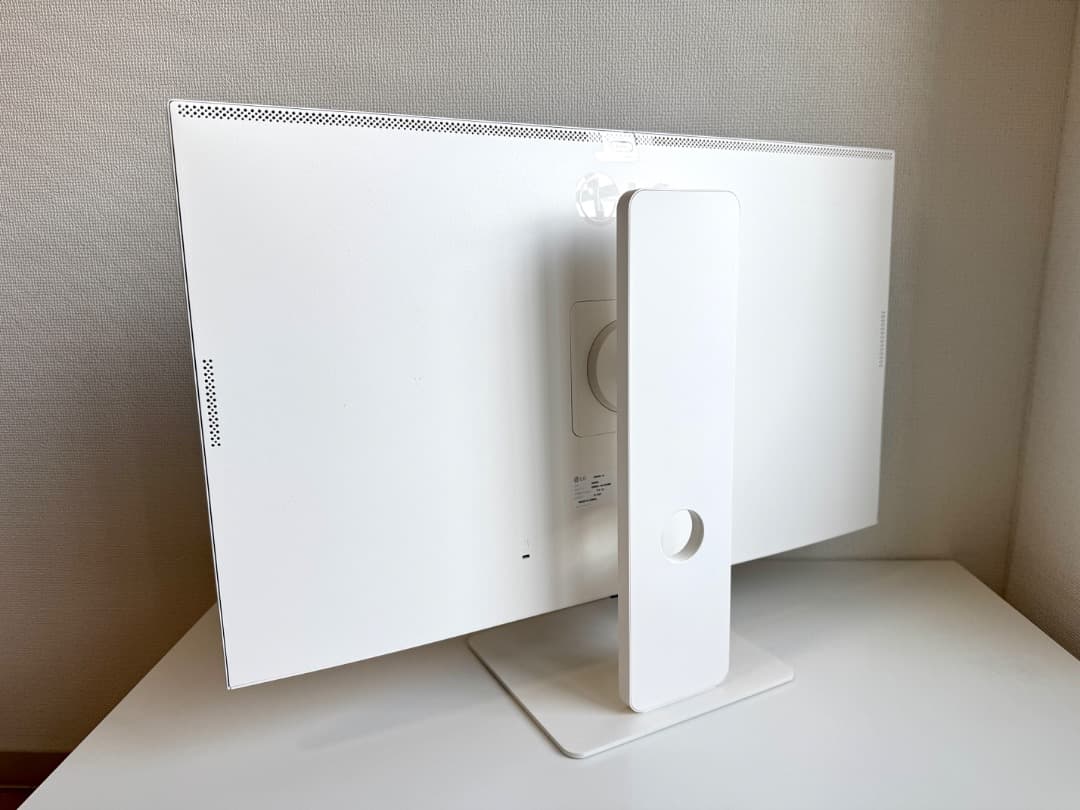 ディスプレイ・モニター本体 LG MyView Smart Monitor 4K IPS 32SR83U-W