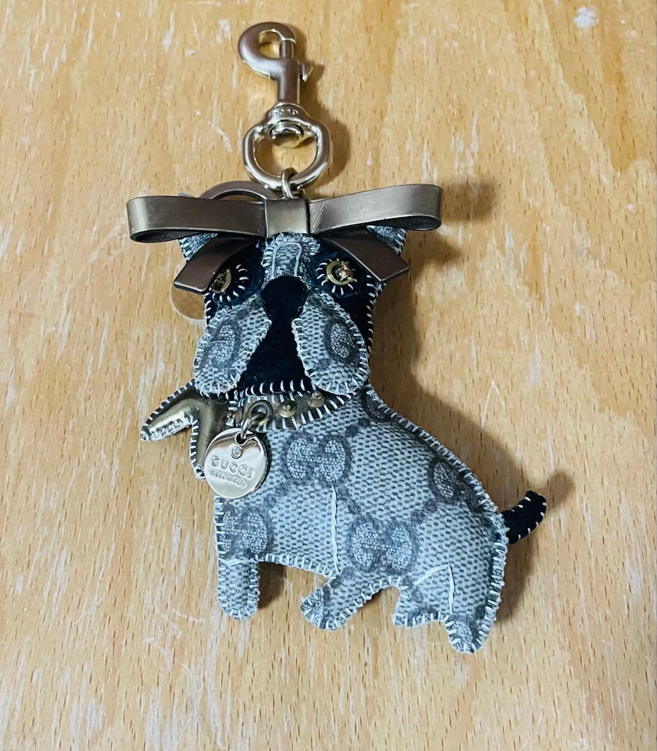 グッチ GUCCI キーホルダー チャーム グッチョリ ドフレンチブルドッグ