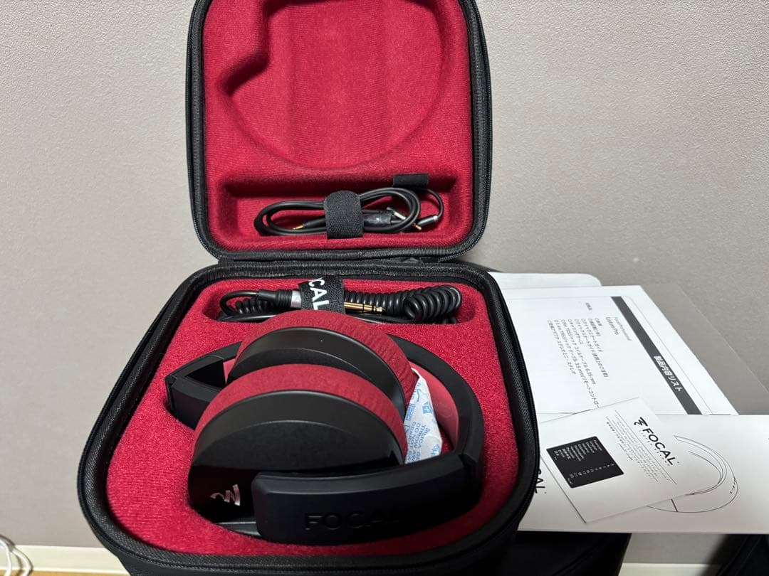 ヘッドホン Focal Listen Professional