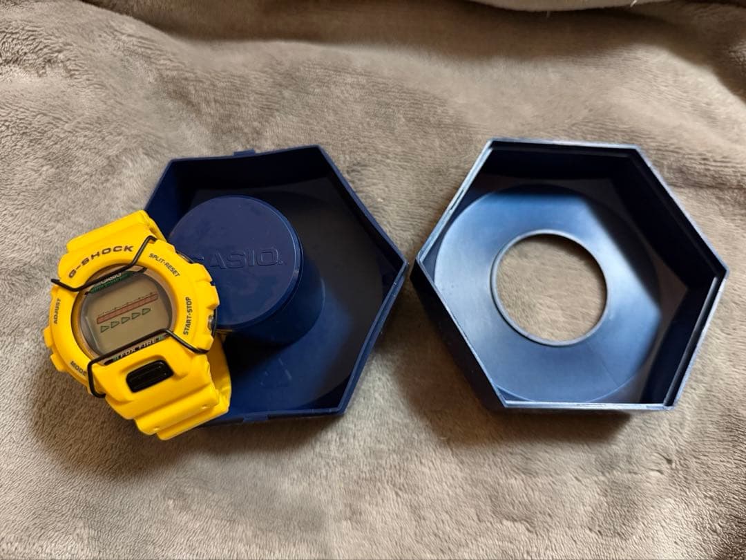 【24時間以内発送】希少 G-SHOCK DW-6630B イエロー