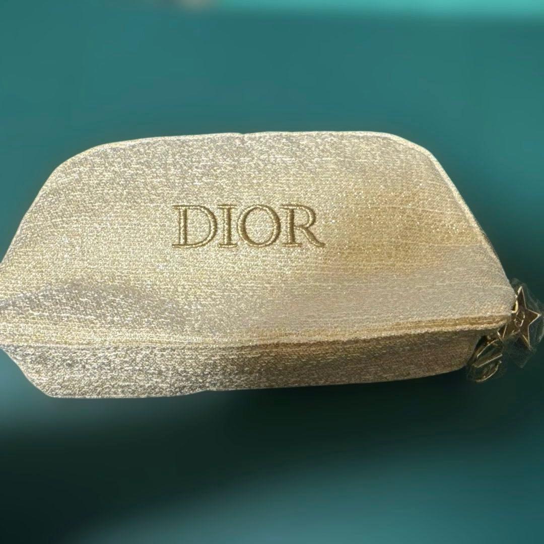 Dior カプチュール トータル ル セラム(ポーチ付き)