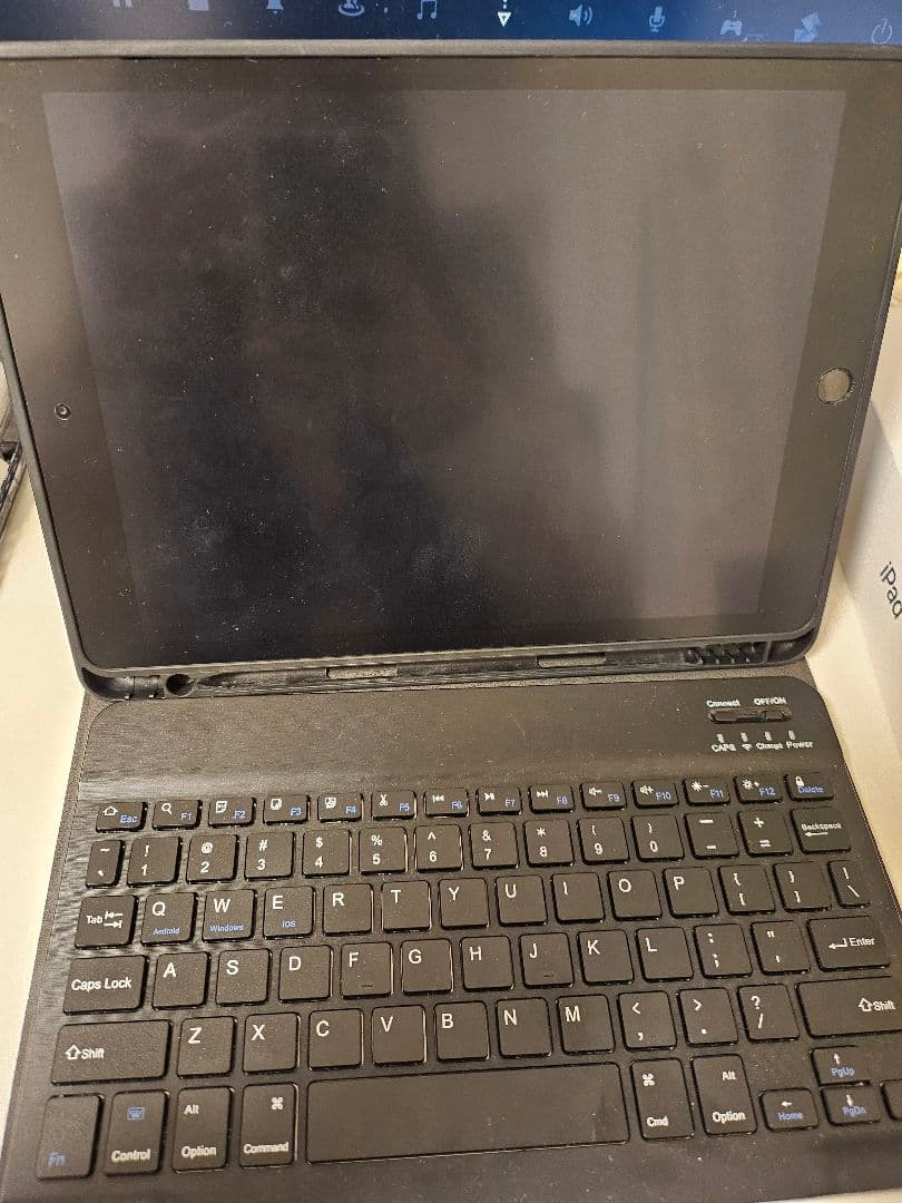 iPad (7th Generation) 32GB スペースグレー